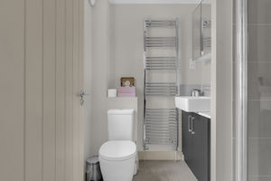 Photo 25- click for photo gallery